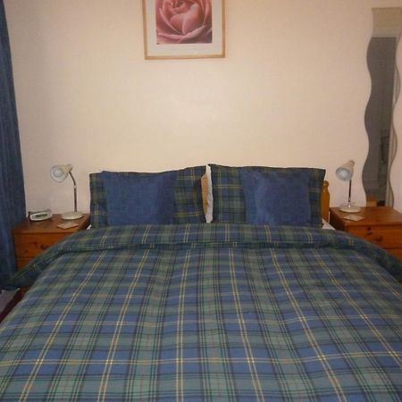 The New Inn Guest House Bridgend  Habitación foto
