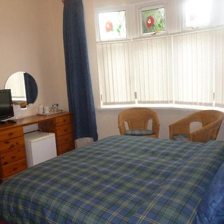 The New Inn Guest House Bridgend  Habitación foto
