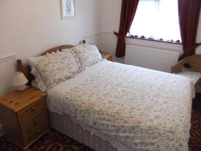 The New Inn Guest House Bridgend  Habitación foto